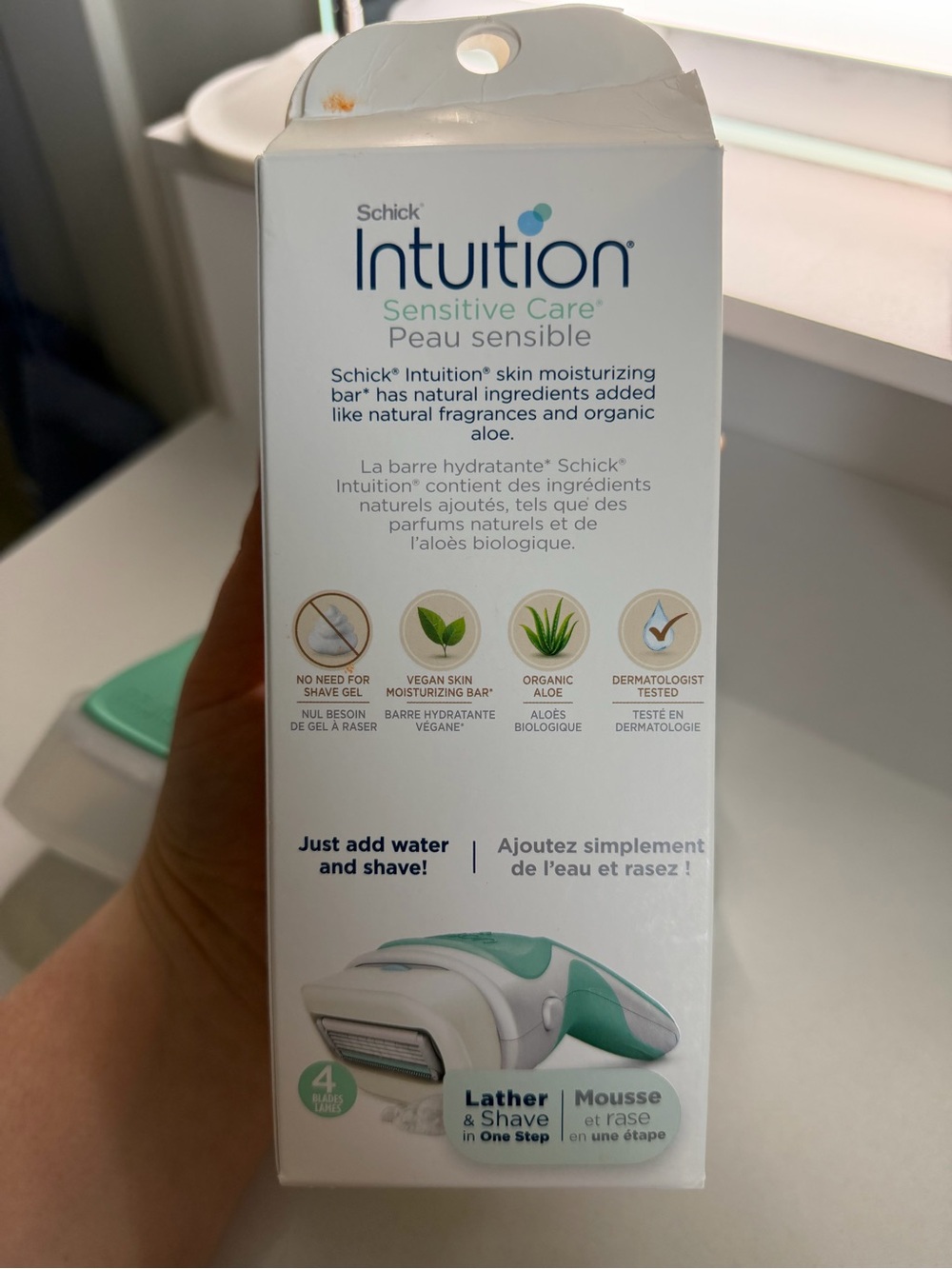 Schick Intuition Sensitive Care Razor with 6 Razor Replacements - Picture 7 of 9